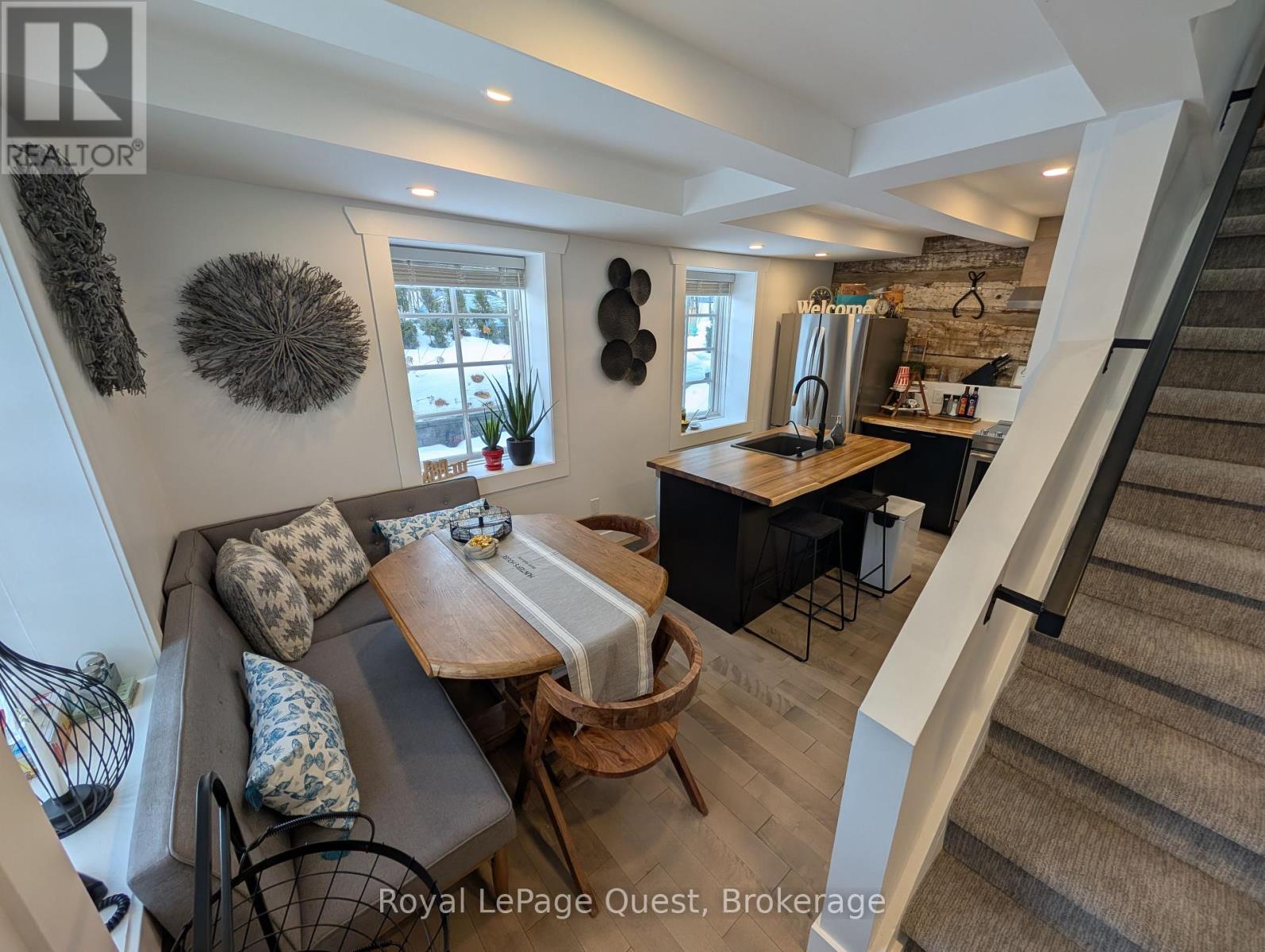 347 Balm Beach Road, Tiny, Ontario  L0L 2J0 - Photo 4 - S12010521