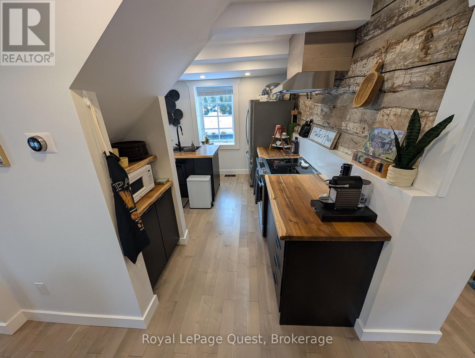 347 Balm Beach Road, Tiny, Ontario  L0L 2J0 - Photo 8 - S12010521