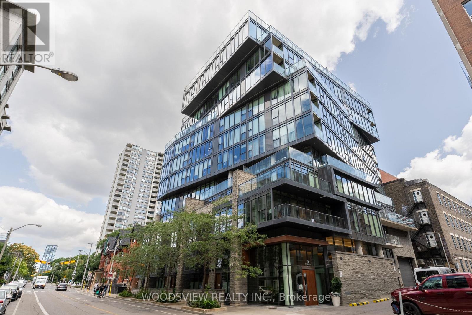 Property at 705 - 15 BEVERLEY STREET image 3
