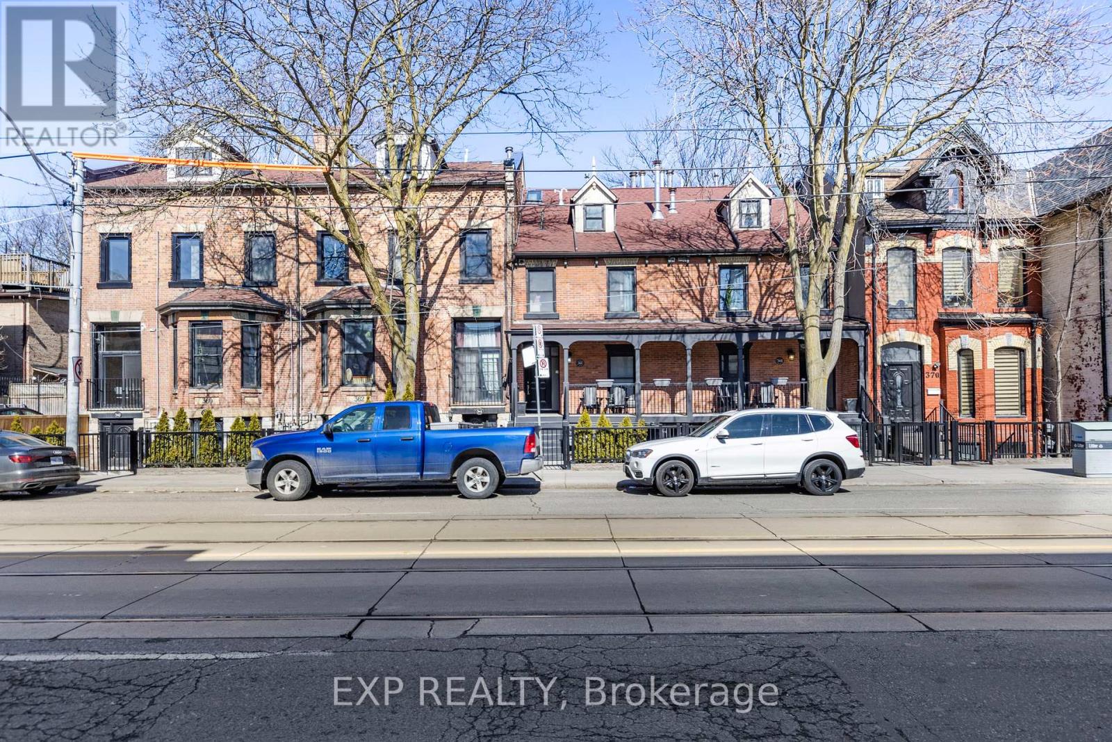 Property at 366 DUNDAS STREET E image 2