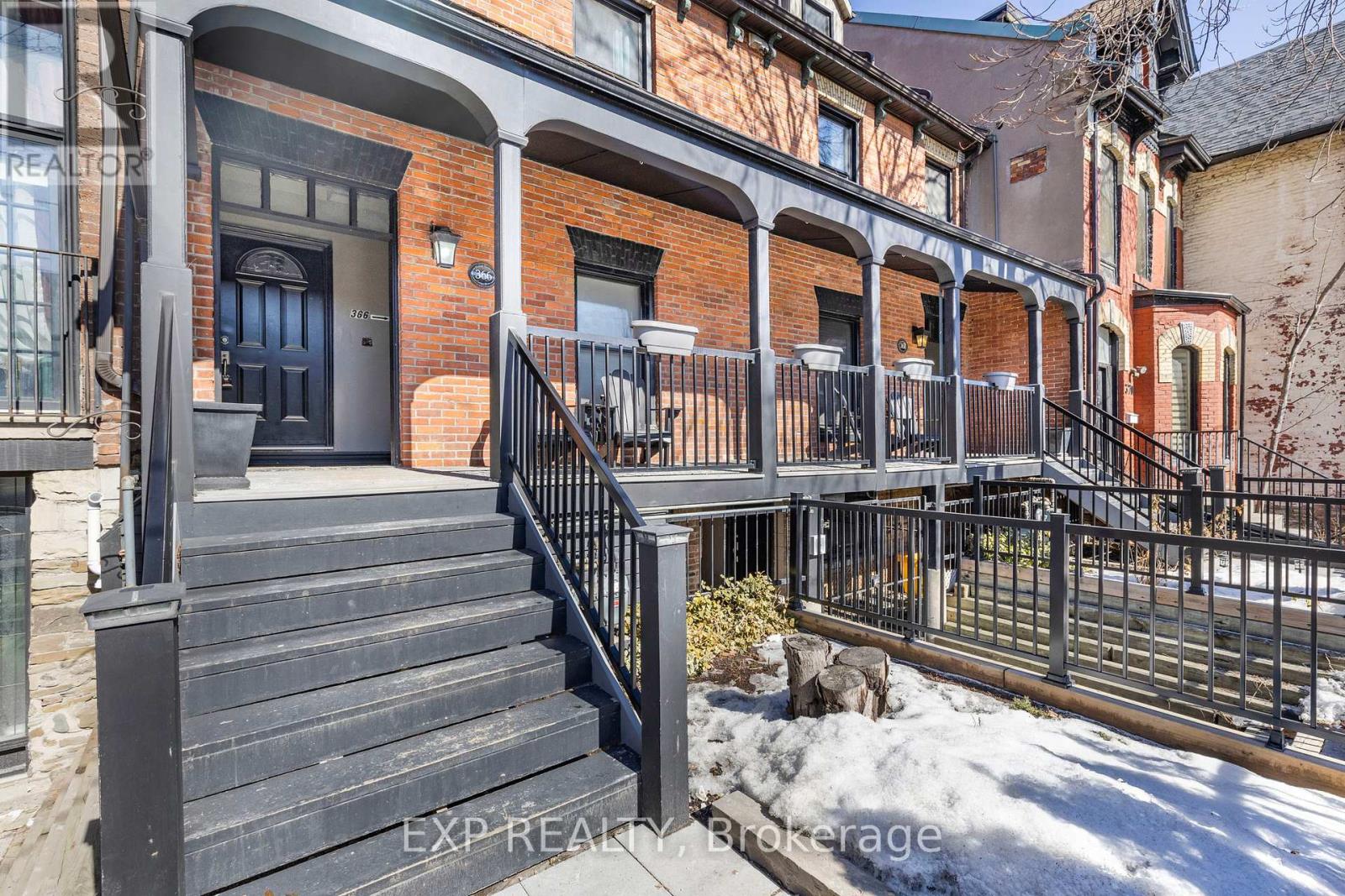 Property at 366 DUNDAS STREET E image 3