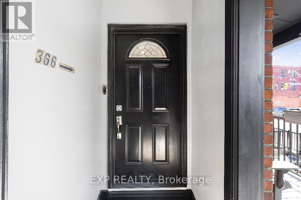 Property at 366 DUNDAS STREET E image 4