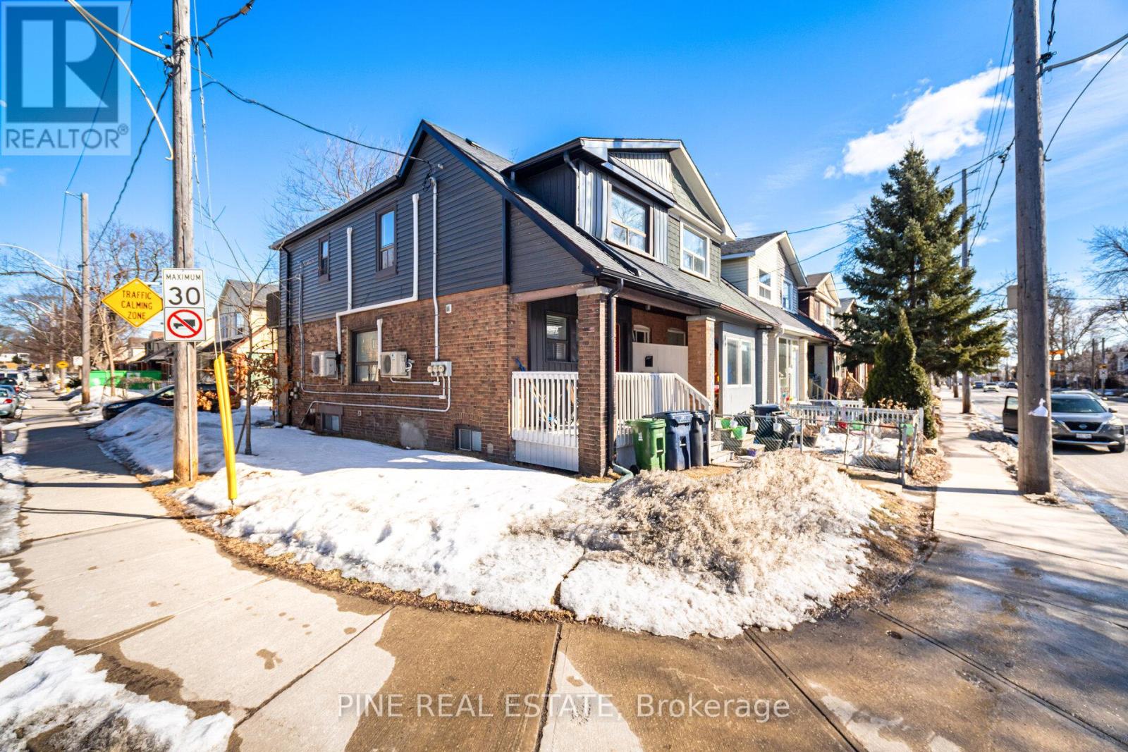 UPPER - 655 COXWELL AVENUE, Toronto, Ontario