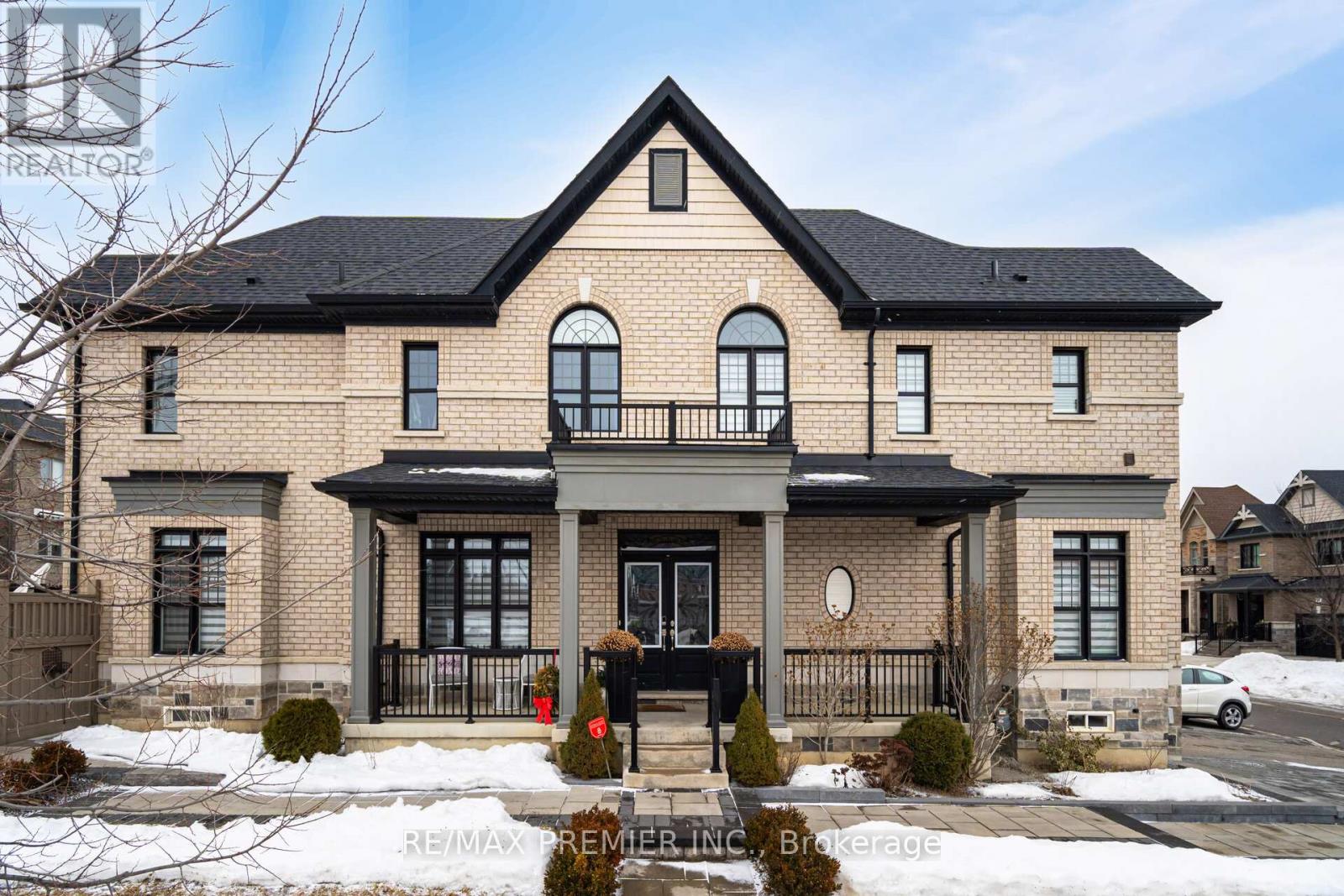 Property at 2 ZENITH AVENUE image 1