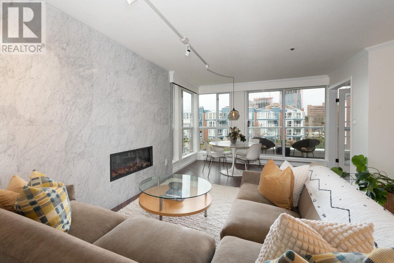 301 1502 Island Park Walk, Vancouver, British Columbia  V6H 3Z8 - Photo 2 - R2972558