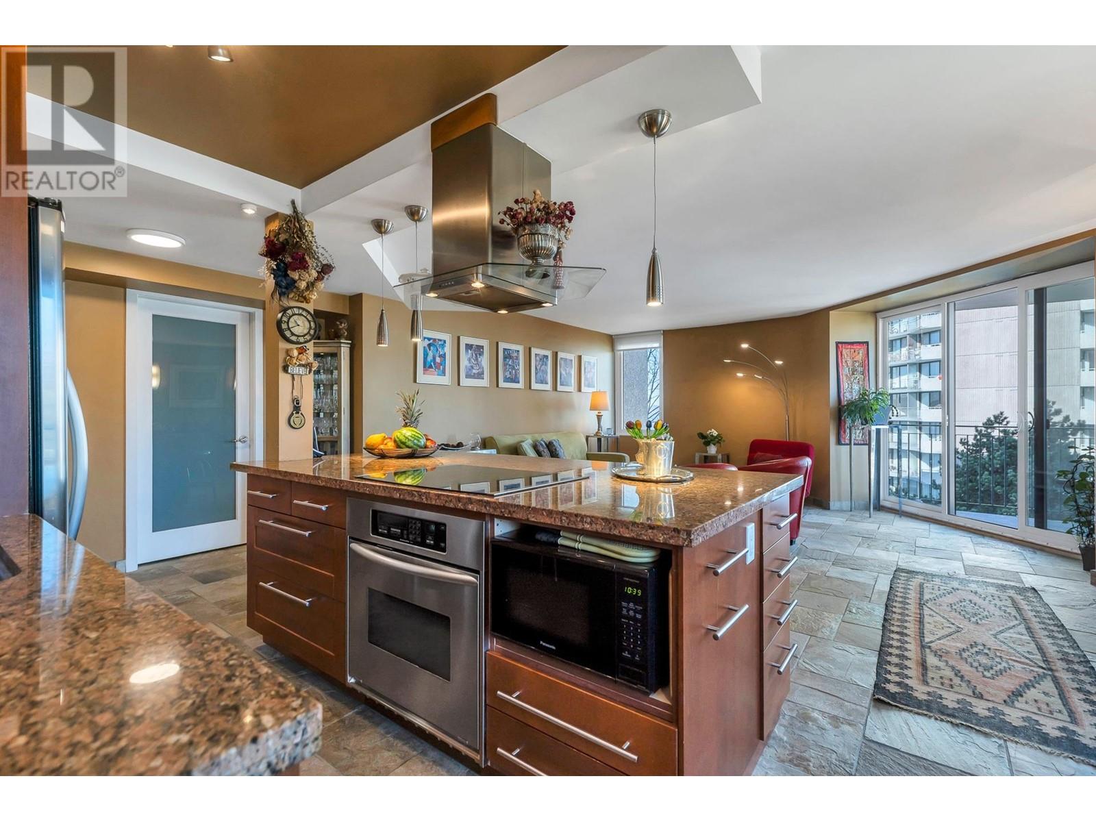 703 1575 Beach Avenue, Vancouver, British Columbia  V6G 1Y5 - Photo 5 - R2975384