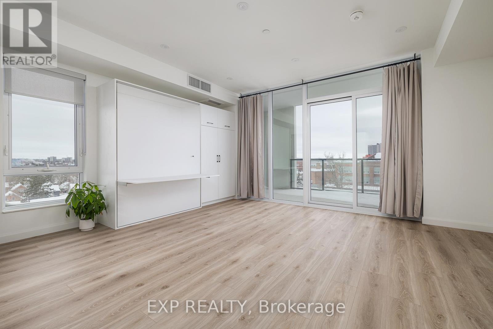 Property at 613 - 741 KING STREET W image 2