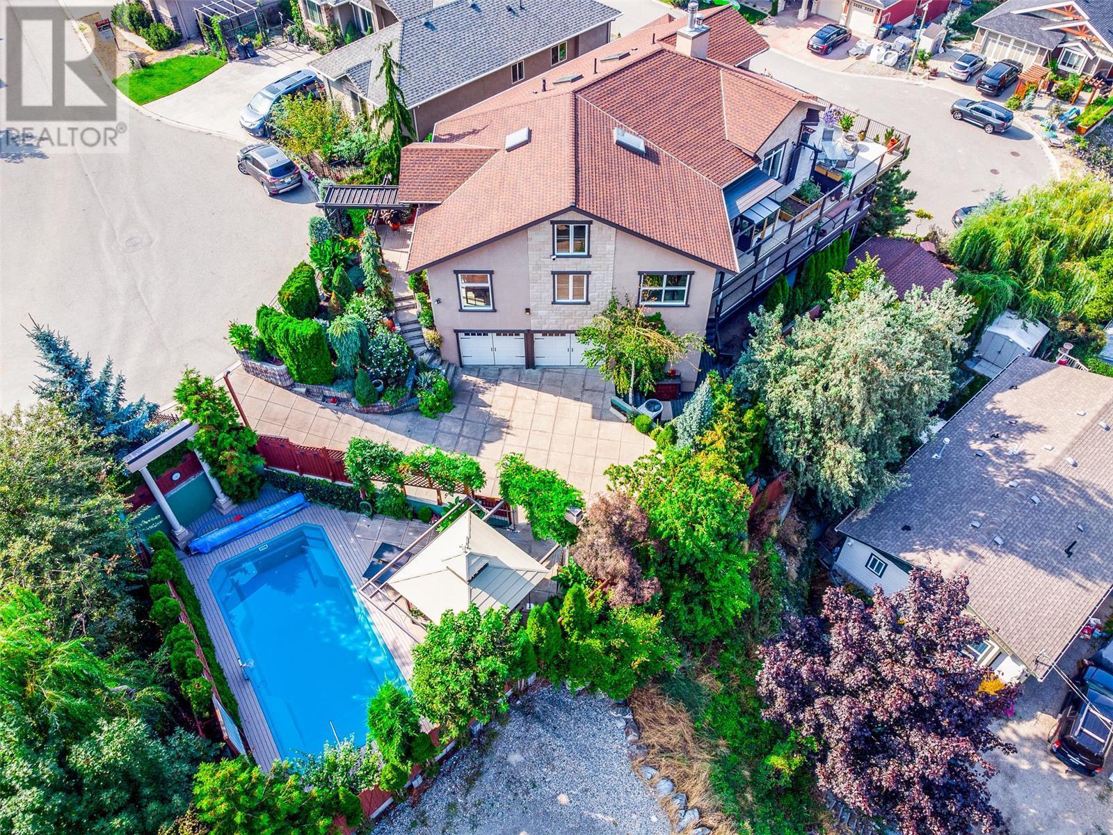 375 Trumpeter Court Kelowna