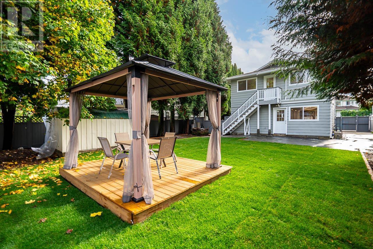 833 PRAIRIE AVENUE, port coquitlam, British Columbia