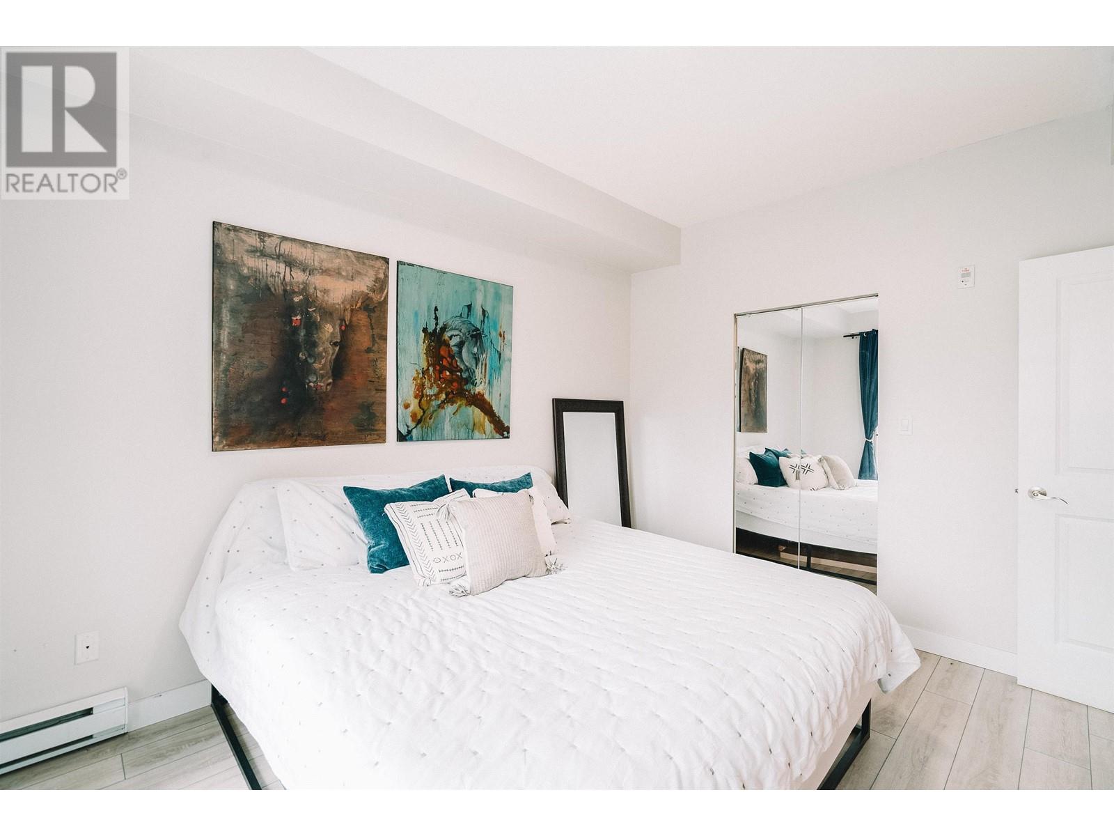 420 100 Capilano Road, Port Moody, British Columbia  V3H 5M9 - Photo 2 - R2975425