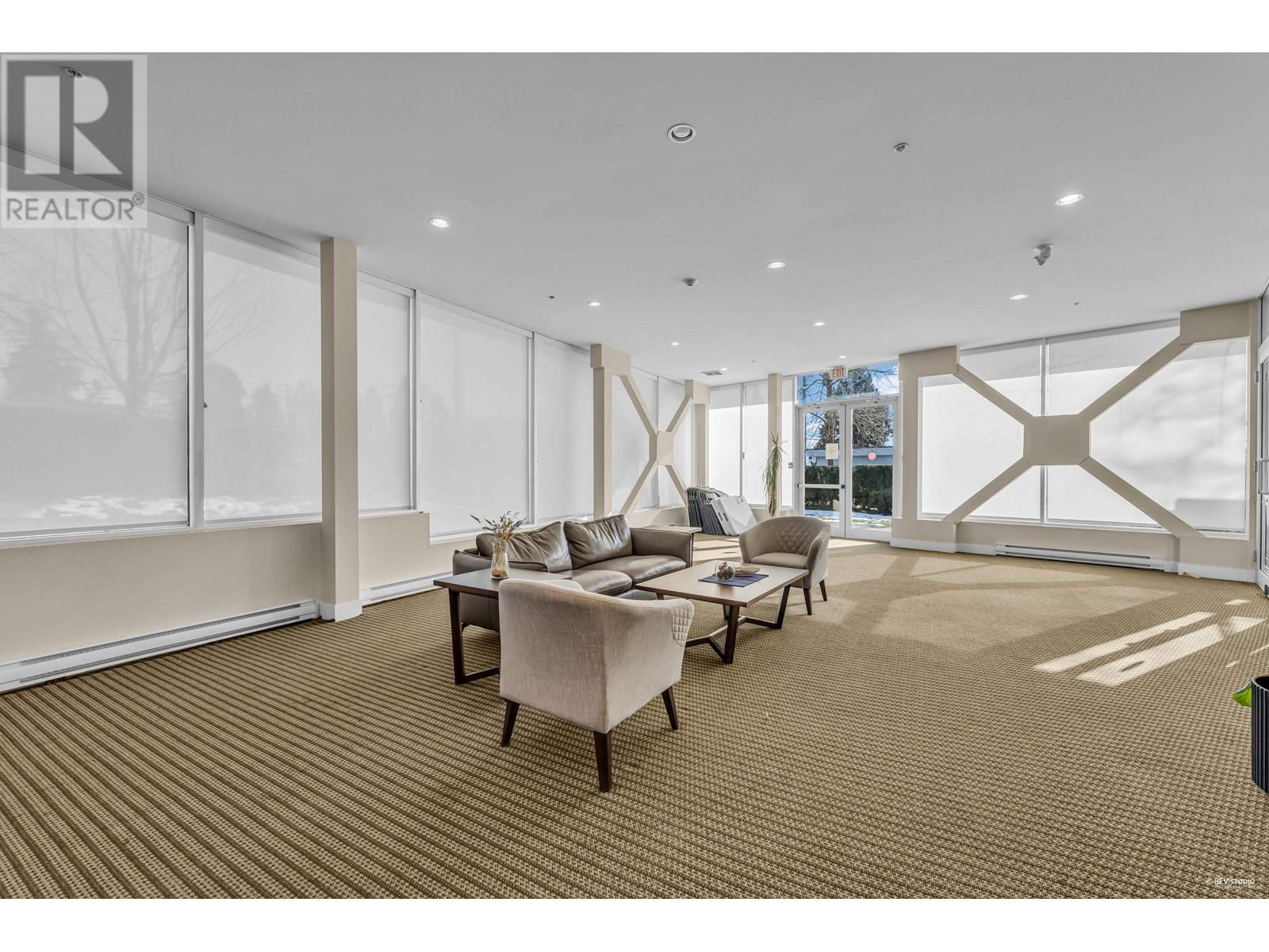 Listing Picture 17 of 22 : 212 7377 14TH AVENUE, Burnaby / 本拿比 - 魯藝地產 Yvonne Lu Group - MLS Medallion Club Member