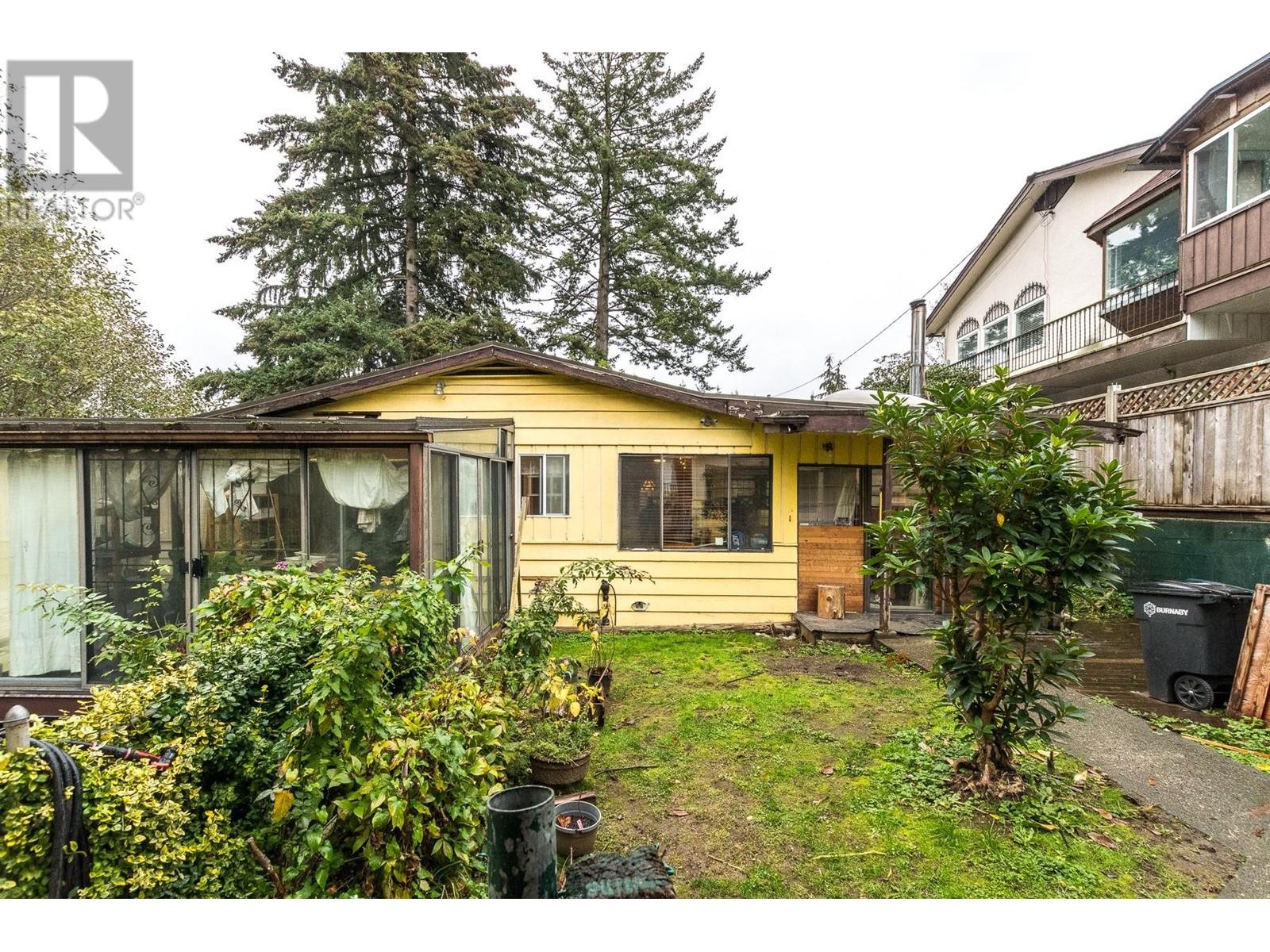 5449 Royal Oak Avenue, Burnaby, British Columbia  V5H 3N1 - Photo 8 - R2975431