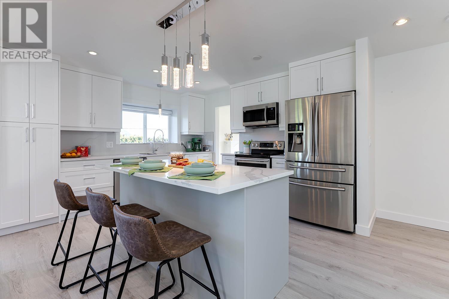 4254 Caddy Road, North Vancouver, British Columbia  V7G 1B7 - Photo 16 - R2975492