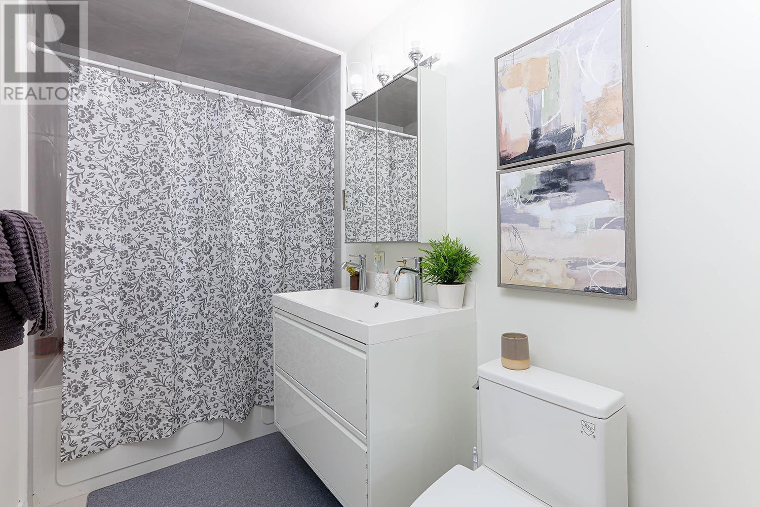 4254 Caddy Road, North Vancouver, British Columbia  V7G 1B7 - Photo 25 - R2975492