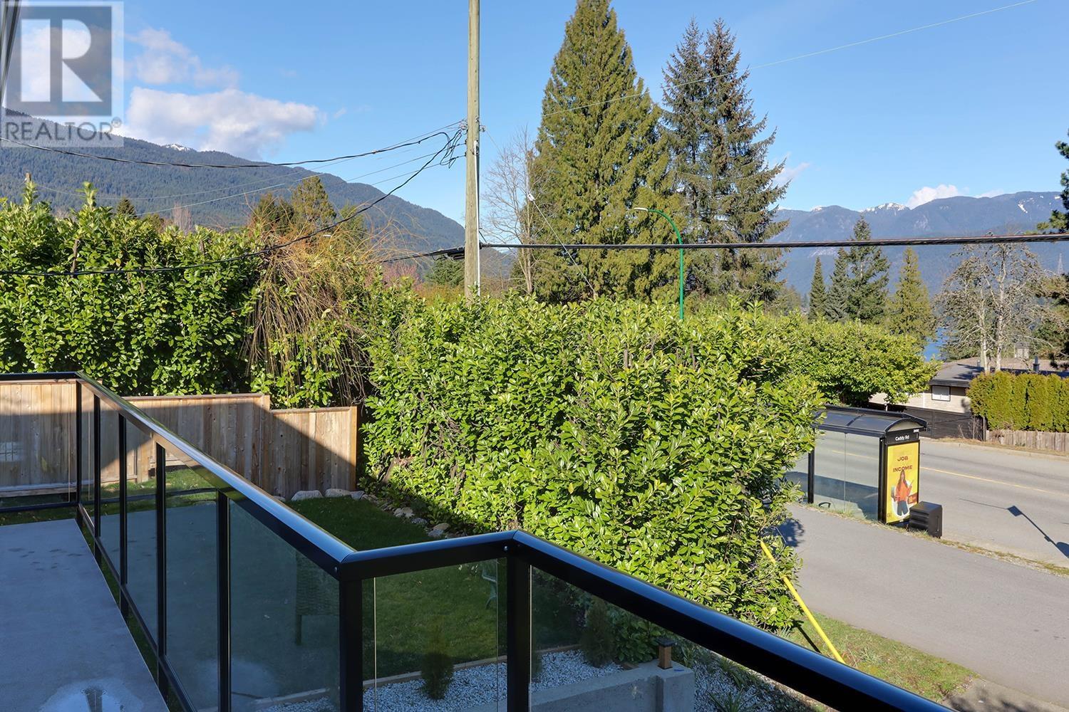 4254 Caddy Road, North Vancouver, British Columbia  V7G 1B7 - Photo 37 - R2975492