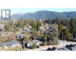 1116 RIDGEWOOD DRIVE, North Vancouver, British Columbia