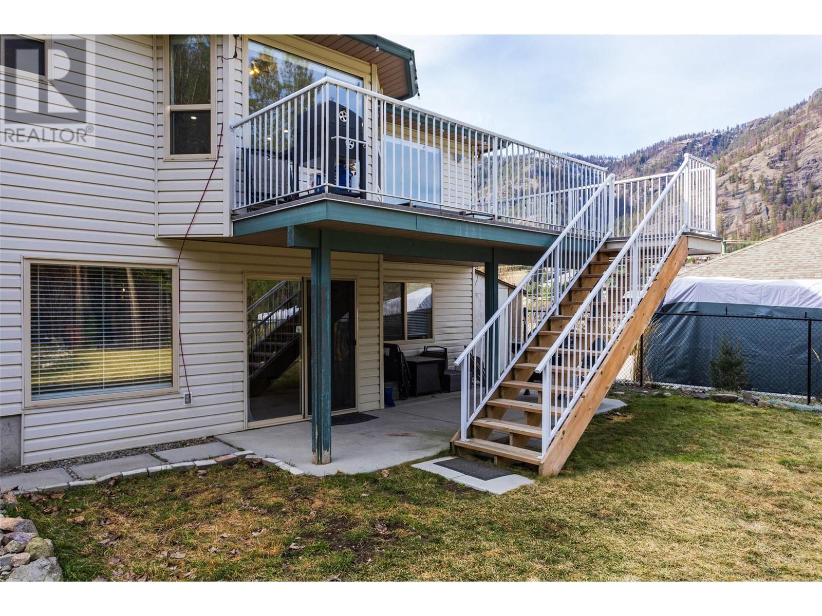 2484 Shannon View Drive West Kelowna, BC V4T2T3_51