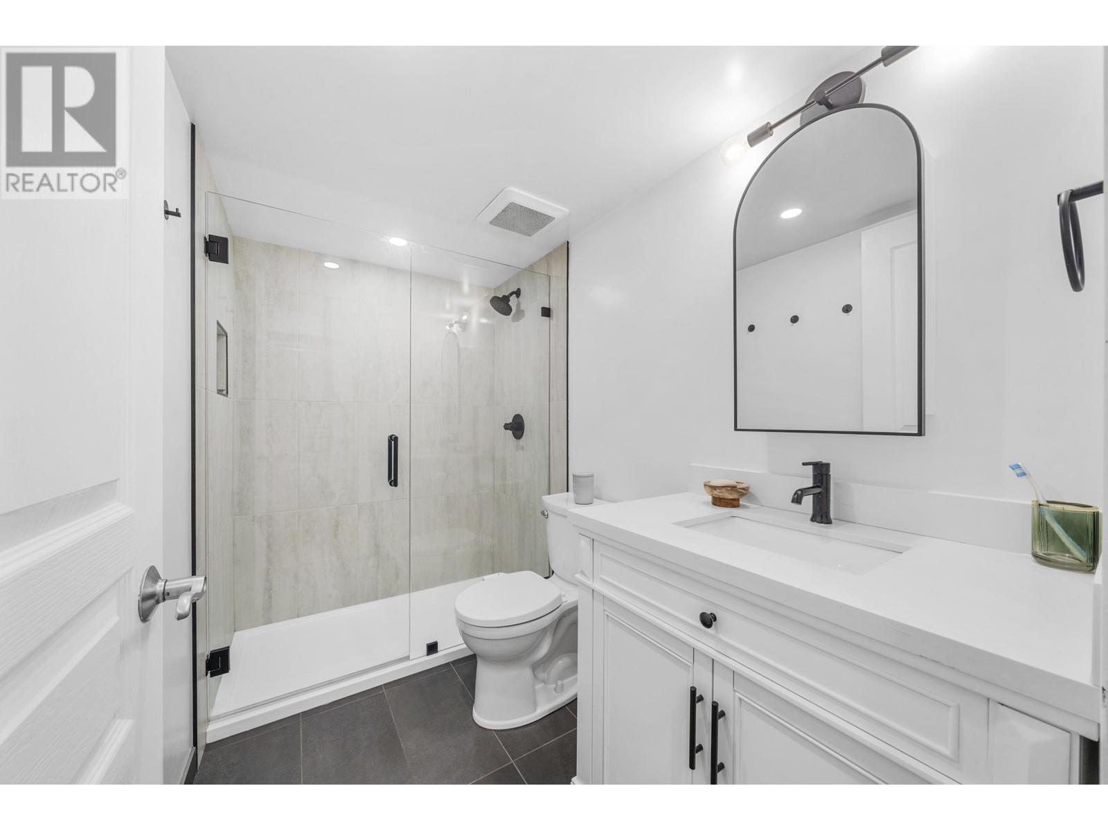 Listing Picture 18 of 23 : 209 3278 HEATHER STREET, Vancouver / 溫哥華 - 魯藝地產 Yvonne Lu Group - MLS Medallion Club Member