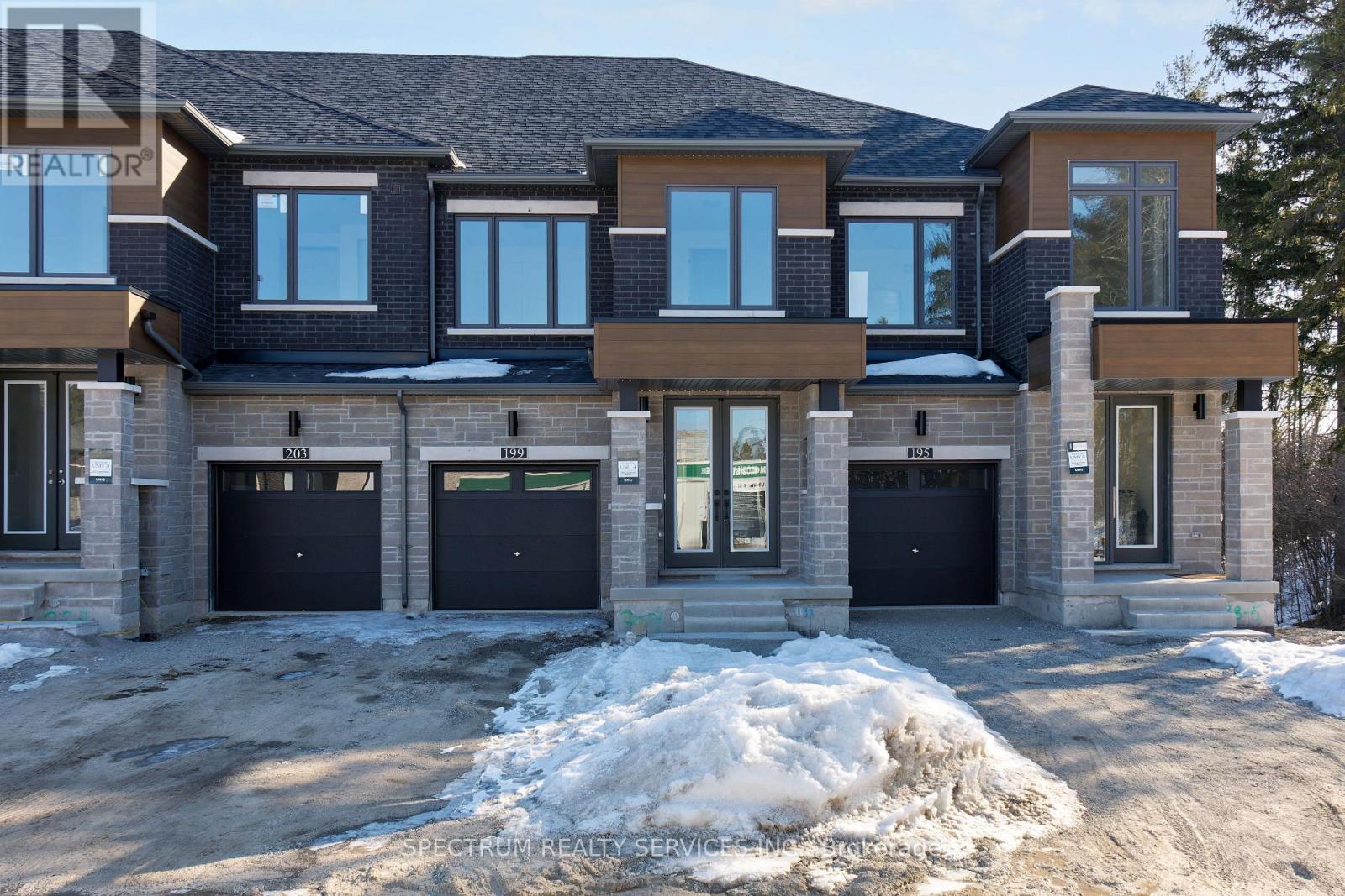 199 GRAND TRUNK AVENUE, Vaughan, Ontario