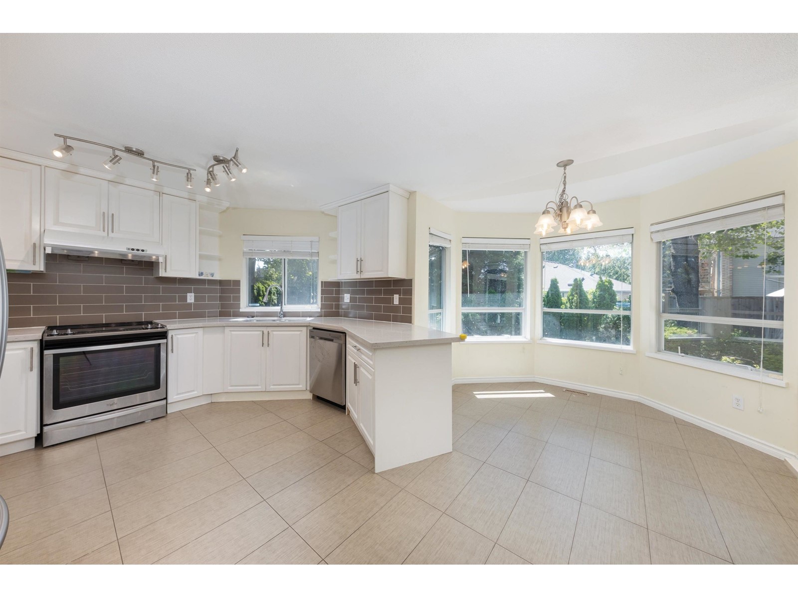 14848 20a Avenue, Surrey, British Columbia  V4A 8L3 - Photo 5 - R2972852