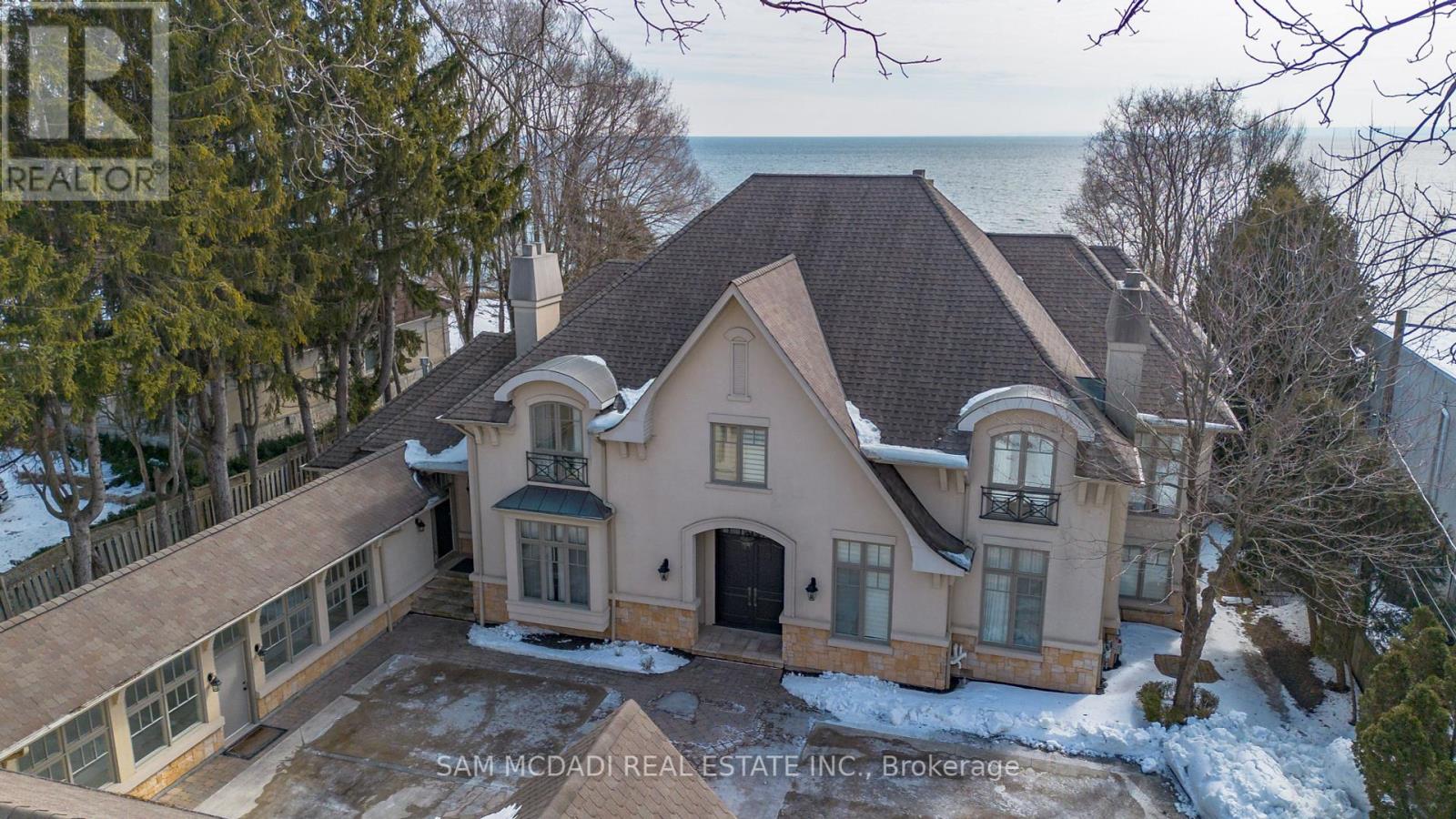 5126 LAKESHORE ROAD, Burlington, Ontario