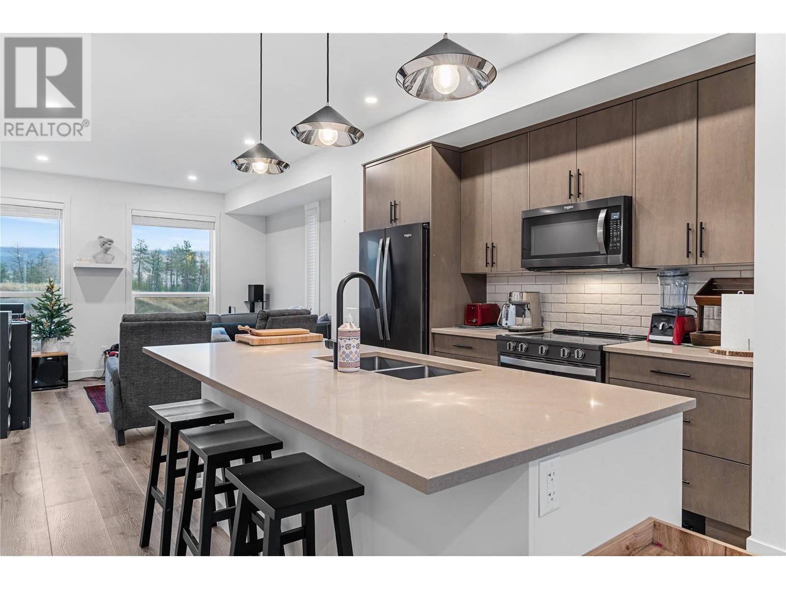 Property at 610 Academy Way Unit# 368 image 5