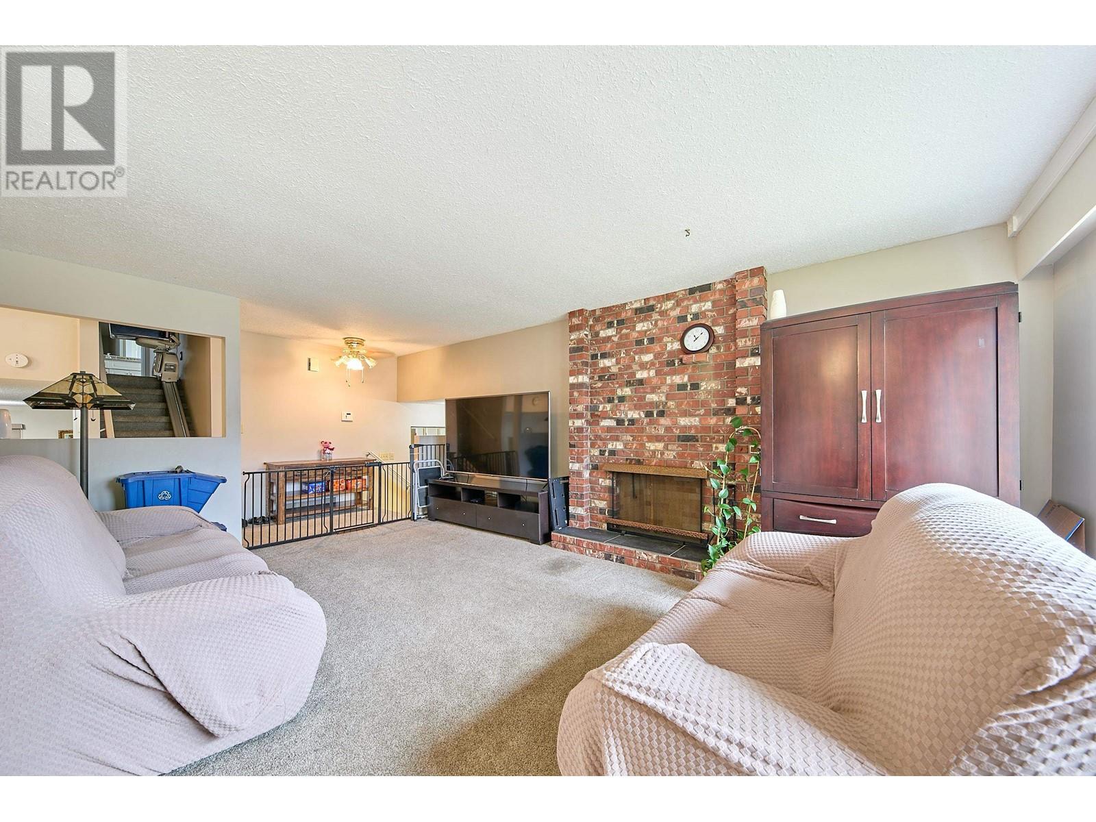 Property at 21185 MCCALLUM COURT image 5