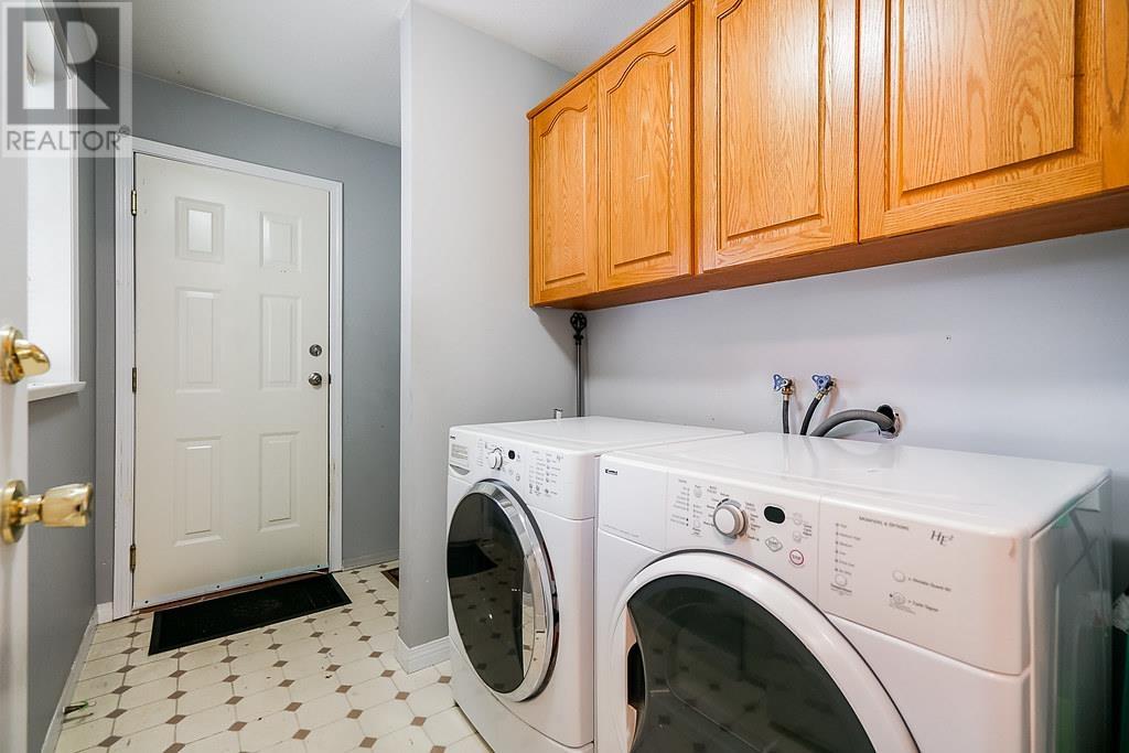 22110 122 Avenue, Maple Ridge, British Columbia  V2X 3X6 - Photo 15 - R2975481