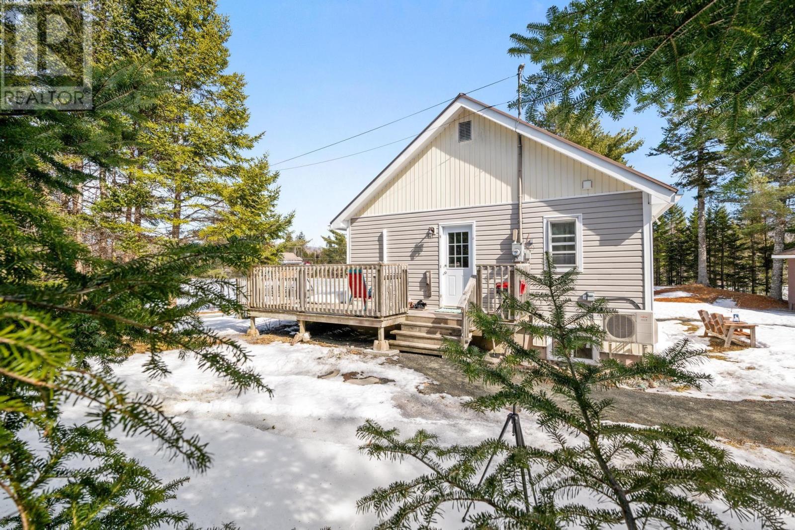 64 Causeway Road, river lake, Nova Scotia