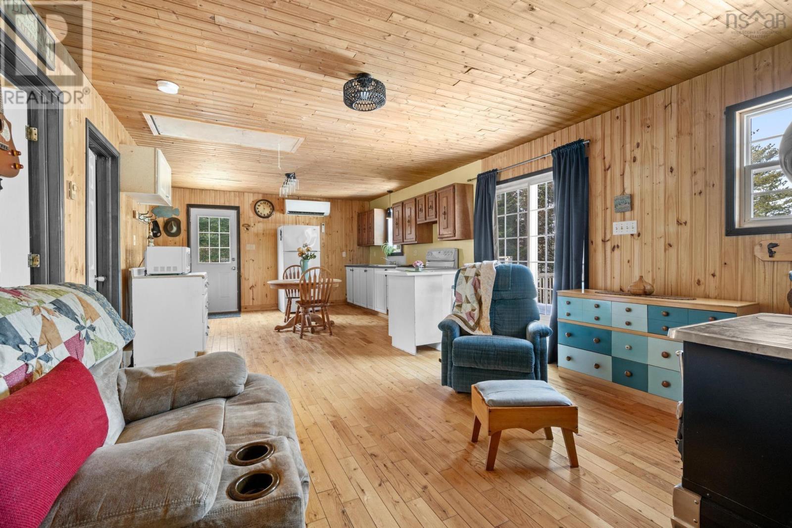 64 Causeway Road, River Lake, Nova Scotia  B0J 3H0 - Photo 18 - 202504246