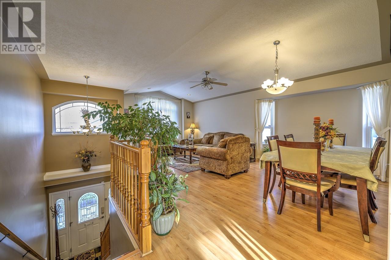 Property at 2617 Briarwood Avenue image 3