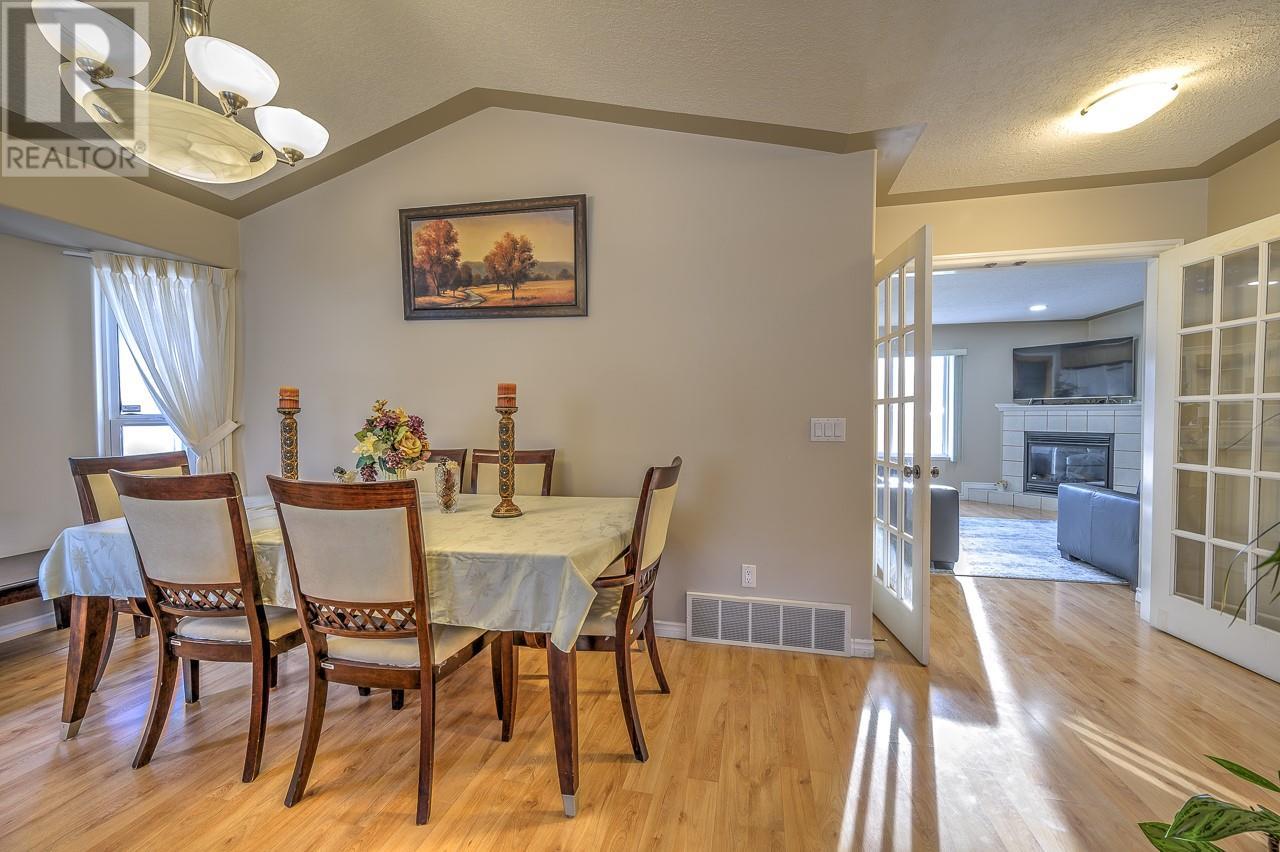 Property at 2617 Briarwood Avenue image 5