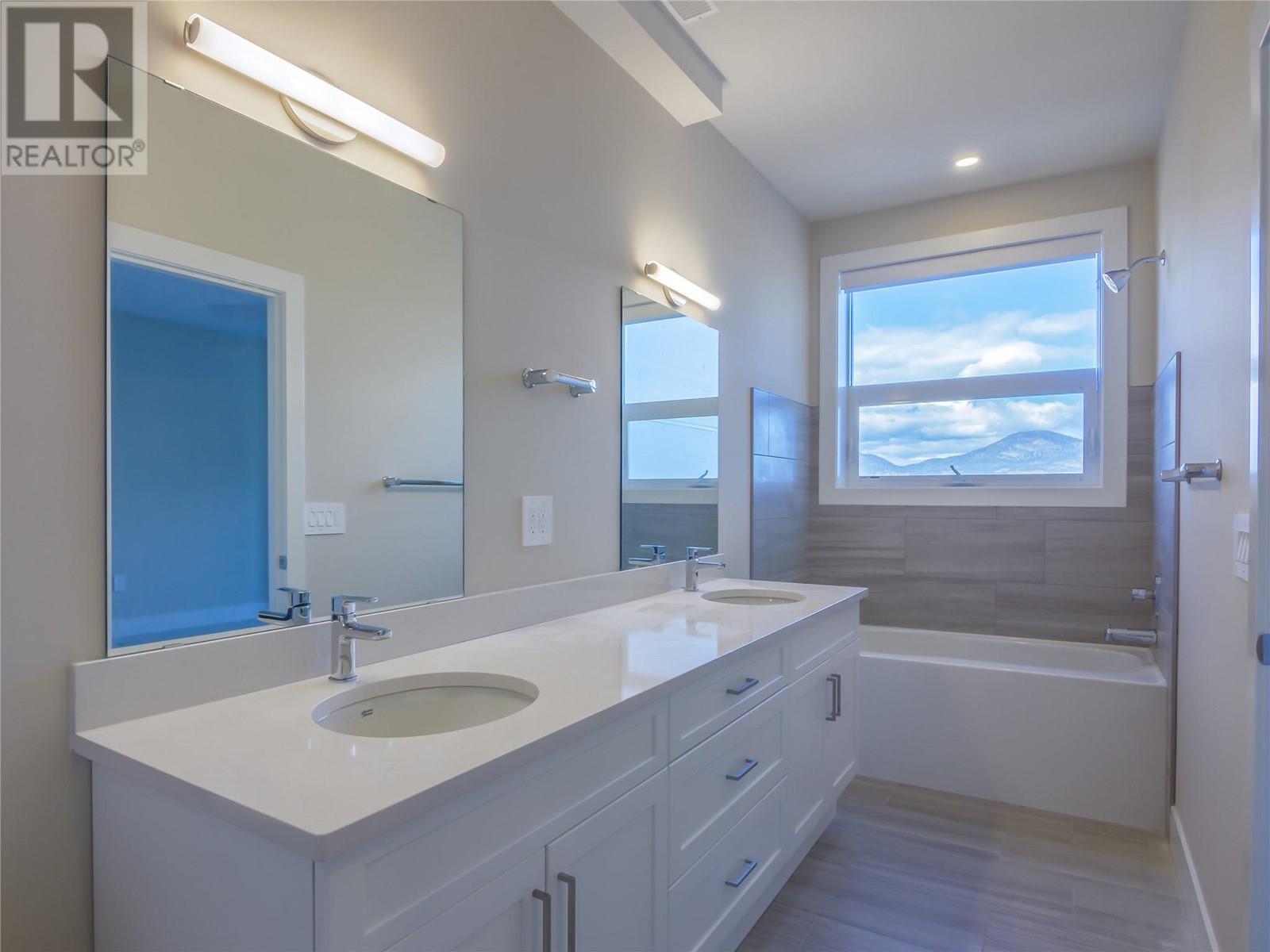 3362 SKAHA LAKE Road Unit# 1301 Penticton