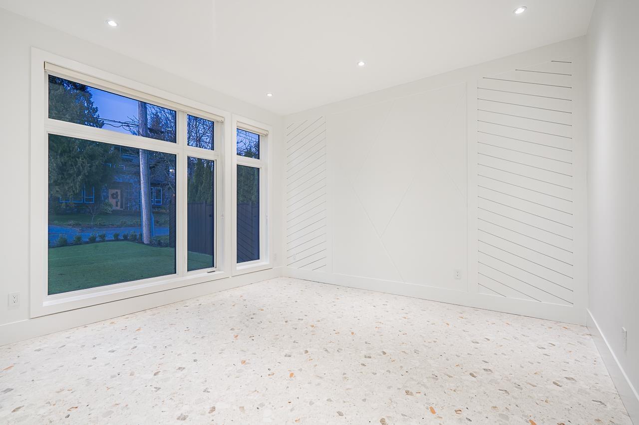 Property at 13528 14 STREET image 4
