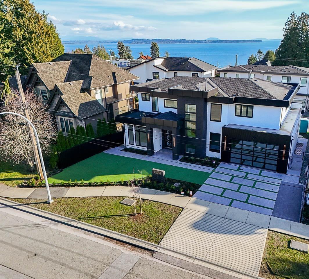 Property at 13528 14 STREET image 2