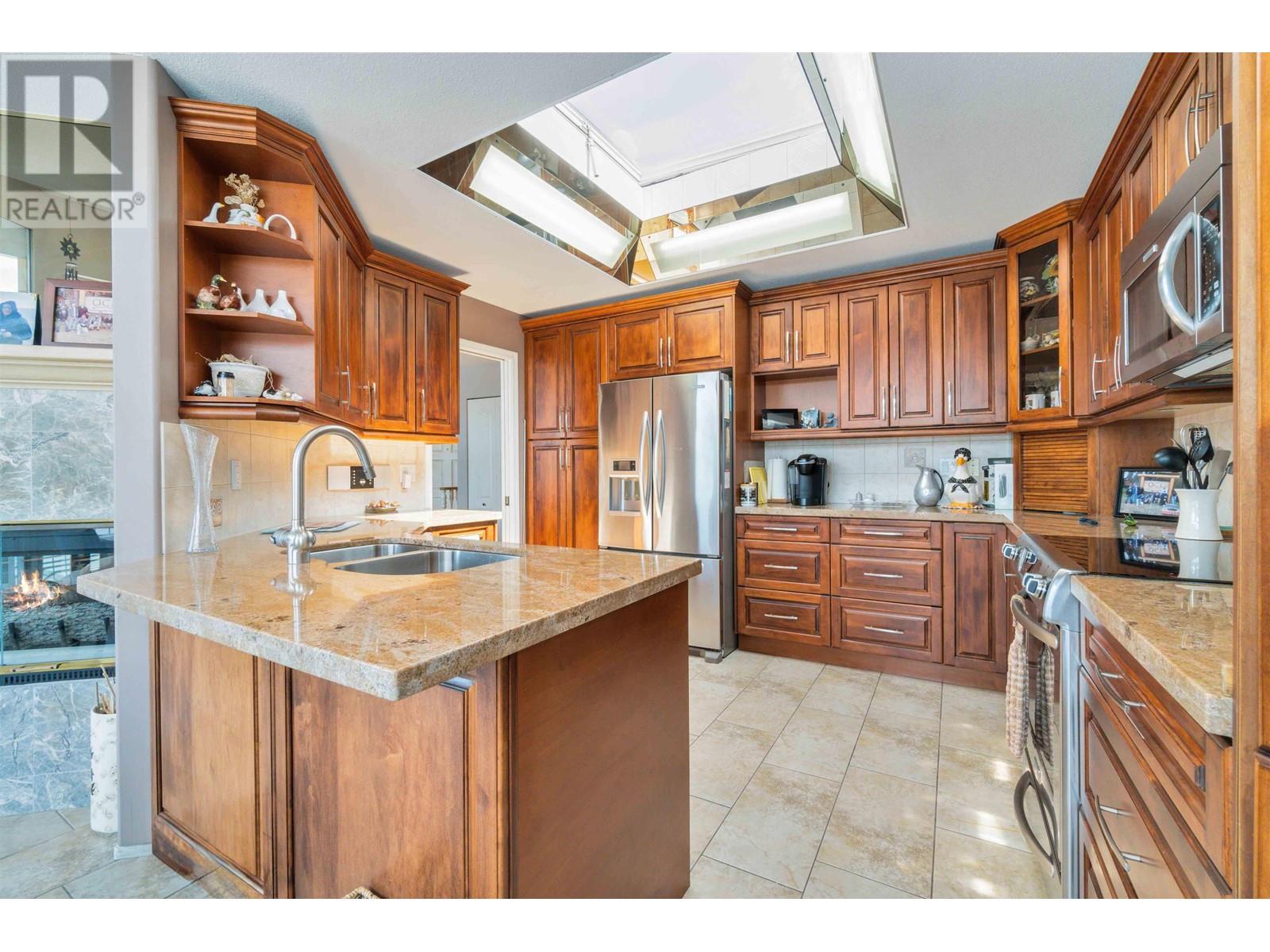 1042 Alderside Road, Port Moody, British Columbia  V3H 3A6 - Photo 14 - R2898930