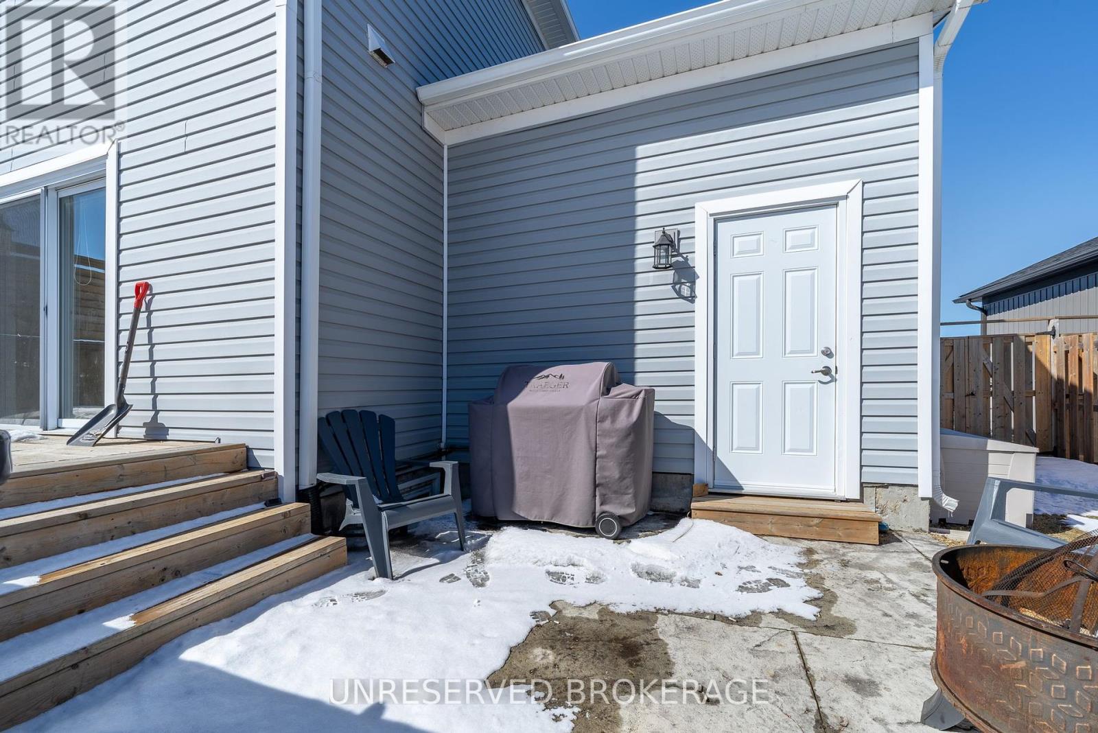 20 Curtis Street, Prince Edward County, Ontario  K0K 2T0 - Photo 41 - X12010758