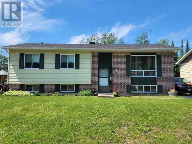 26 Matachewan Rd, Manitouwadge, Ontario  P0T 2C0 - Photo 1 - TB250454