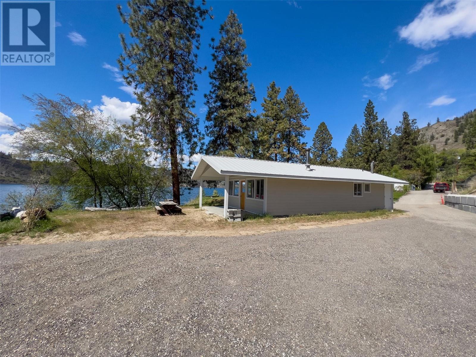 368 & 374 Eastside Road, Okanagan Falls, British Columbia  V0H 1R5 - Photo 21 - 10336743