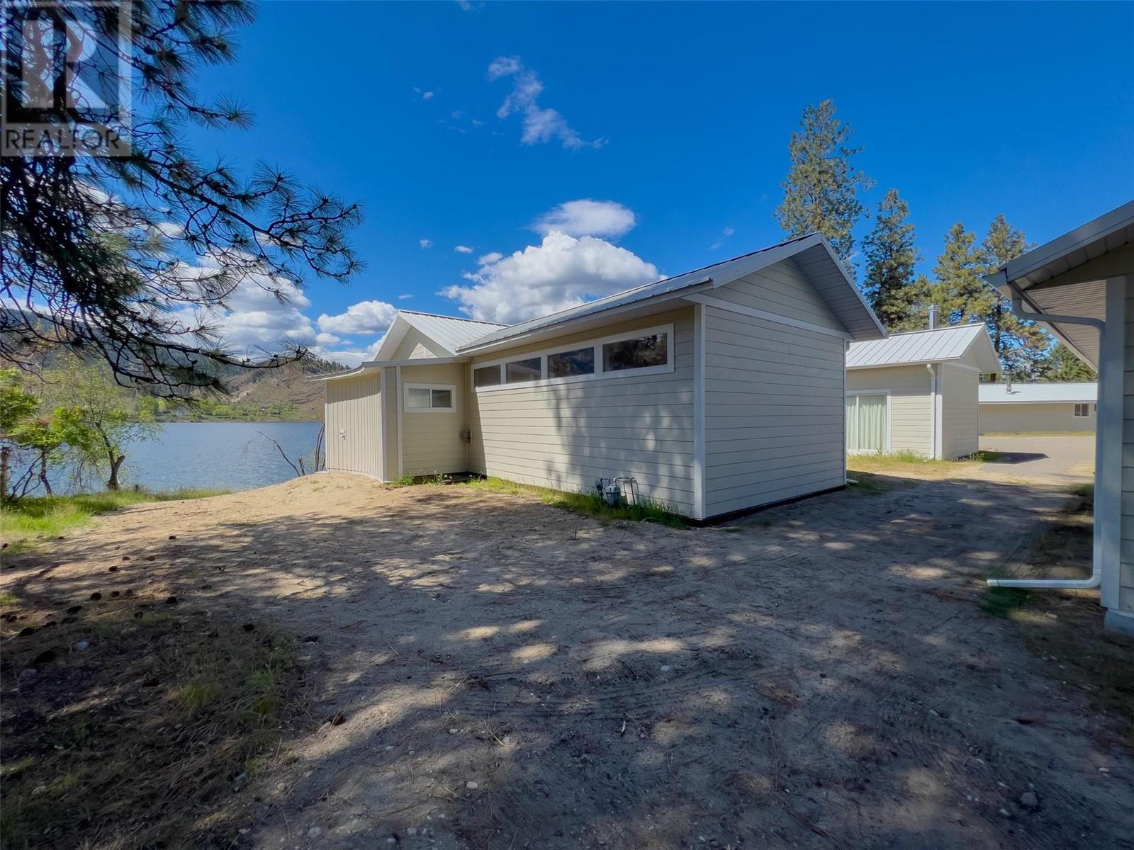 368 & 374 Eastside Road, Okanagan Falls, British Columbia  V0H 1R5 - Photo 6 - 10336743