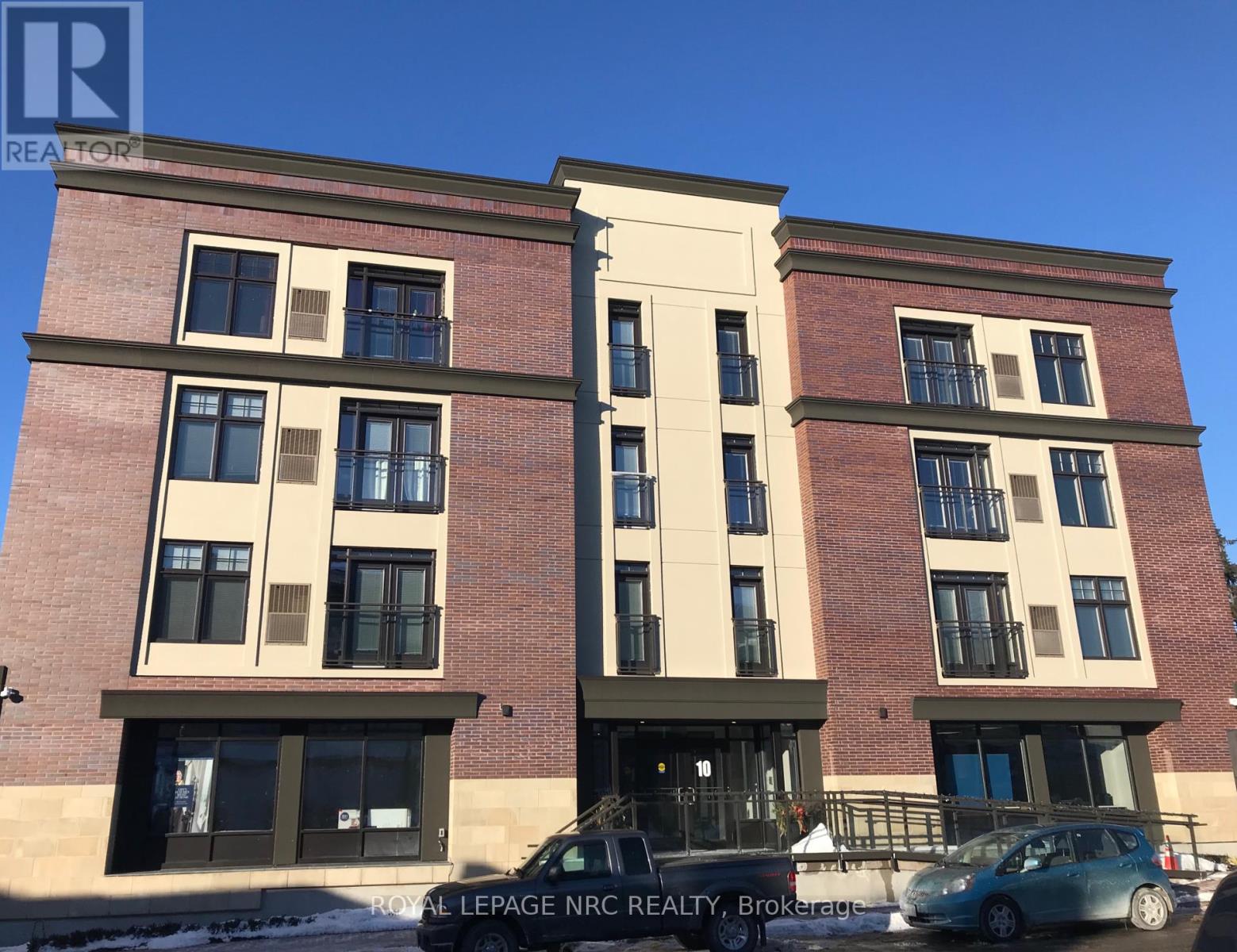 404 - 10 Albert Street E, Thorold (Thorold Downtown), Ontario  L2V 1P1 - Photo 2 - X12010675