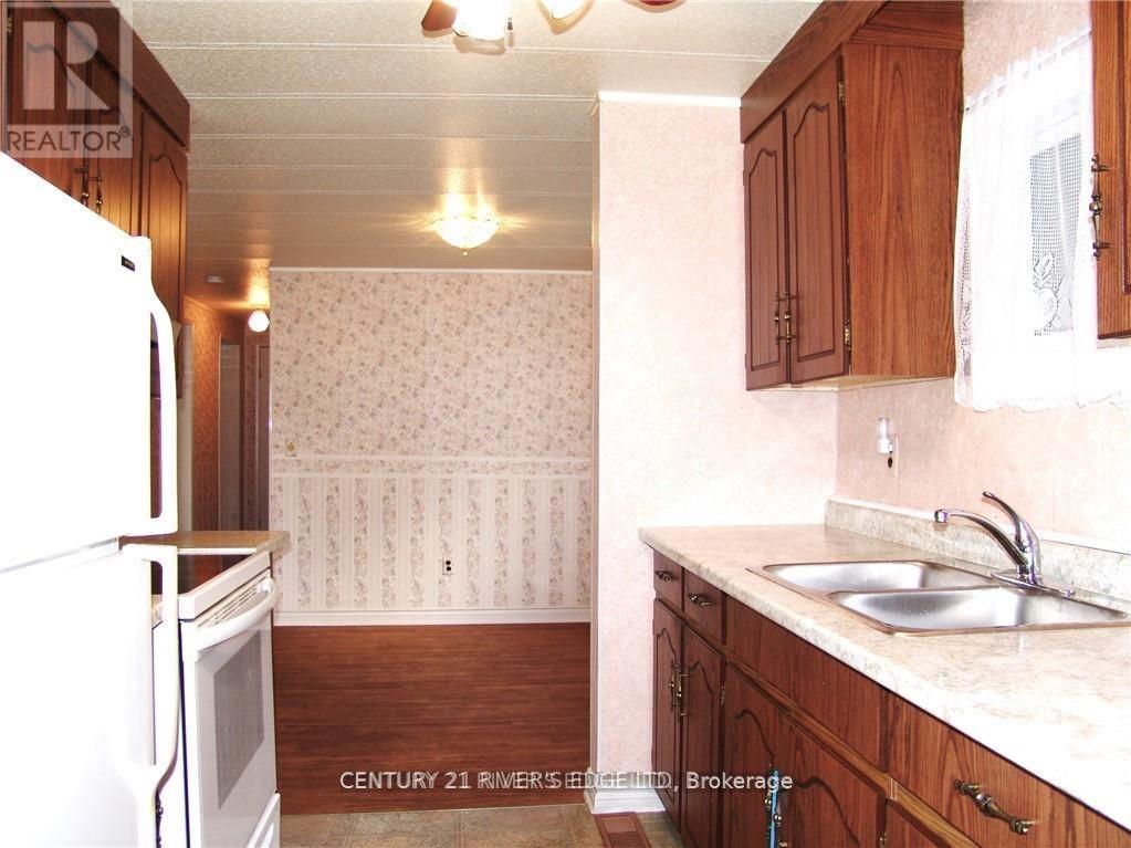 44 - 1871 Oxford Avenue, Elizabethtown-Kitley, Ontario  K6V 7B5 - Photo 16 - X12010707