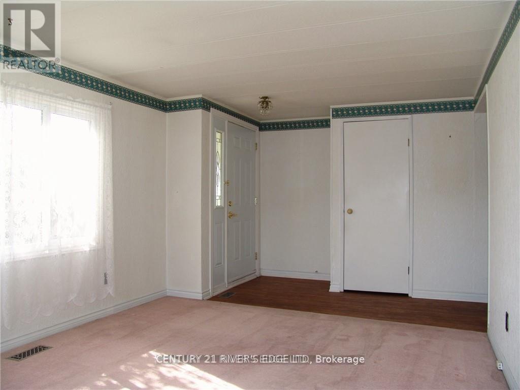 44 - 1871 Oxford Avenue, Elizabethtown-Kitley, Ontario  K6V 7B5 - Photo 9 - X12010707