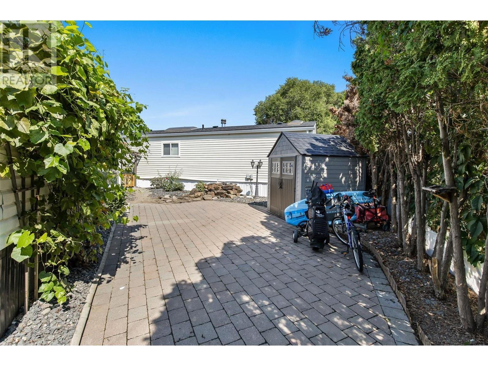 Property at 2005 Boucherie Road Unit# 98 image 4