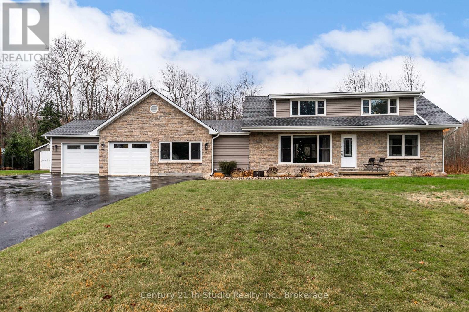 388 Balmy Beach Road, Georgian Bluffs, Ontario  N4K 5N4 - Photo 2 - X12010690