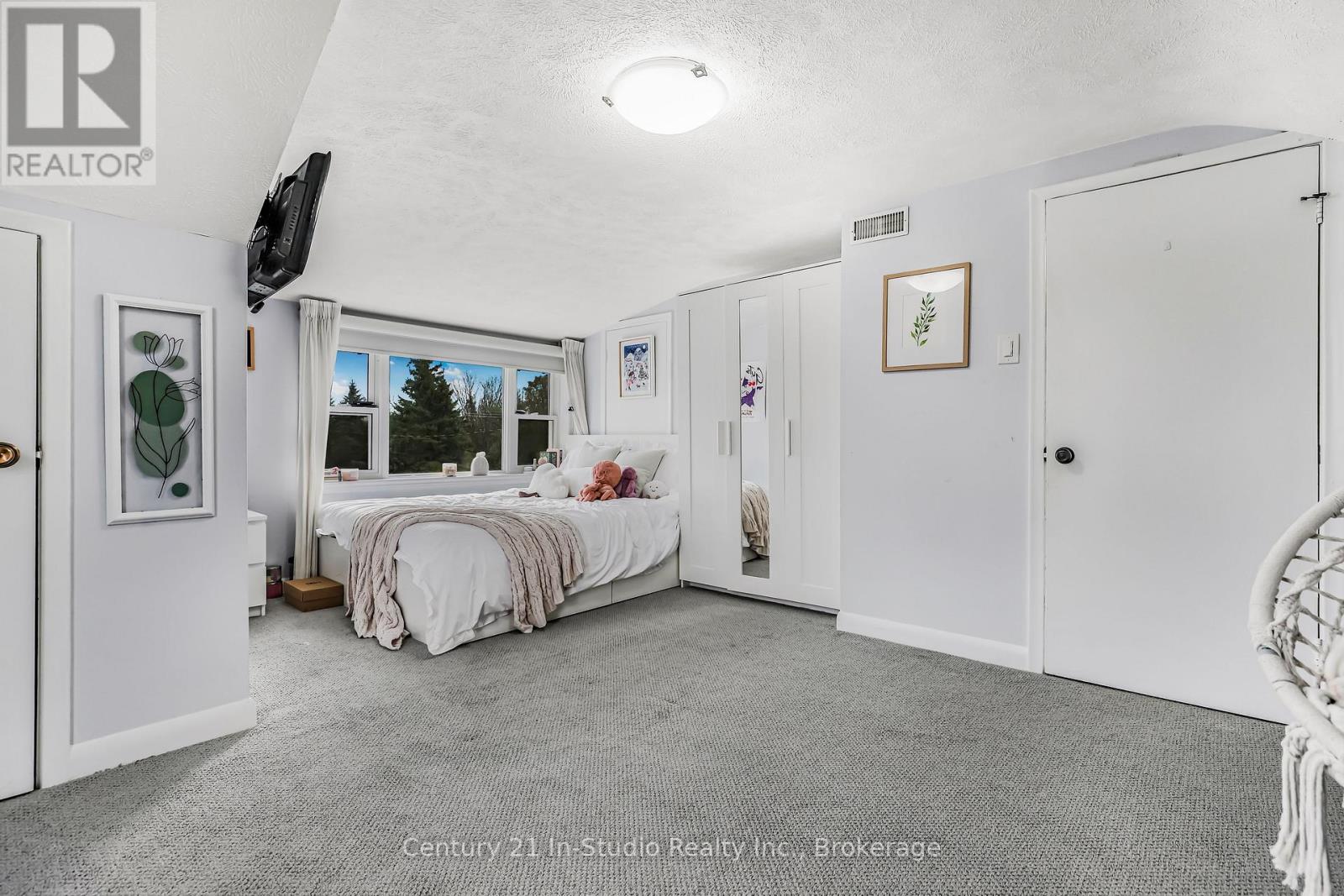 388 Balmy Beach Road, Georgian Bluffs, Ontario  N4K 5N4 - Photo 27 - X12010690