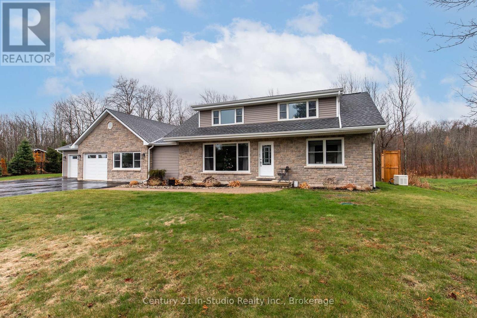 388 Balmy Beach Road, Georgian Bluffs, Ontario  N4K 5N4 - Photo 3 - X12010690