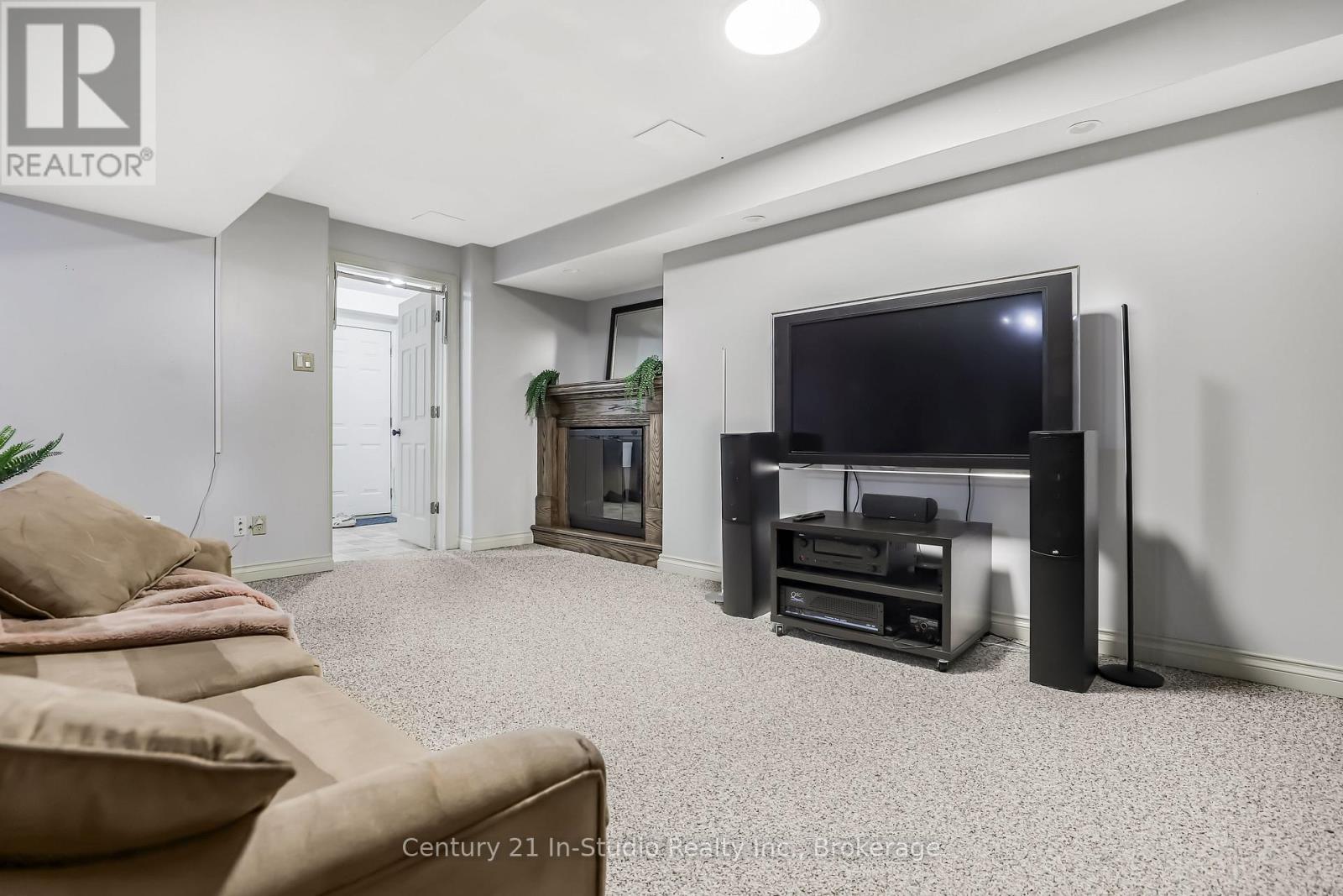 388 Balmy Beach Road, Georgian Bluffs, Ontario  N4K 5N4 - Photo 37 - X12010690