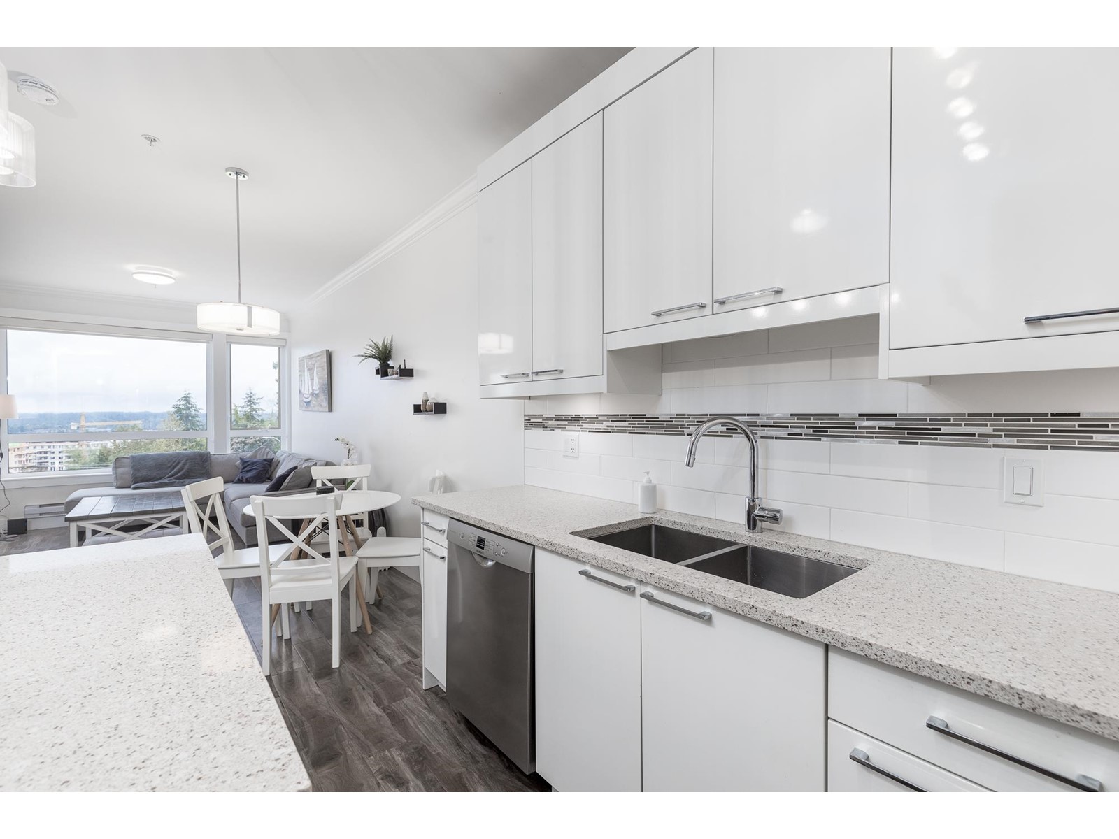 Property at 508 19228 64 AVENUE image 5