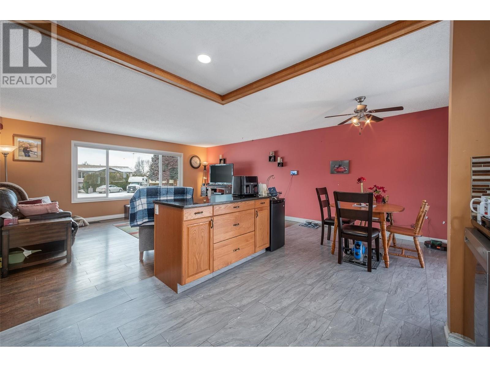 Property at 200 Jupiter Road image 5